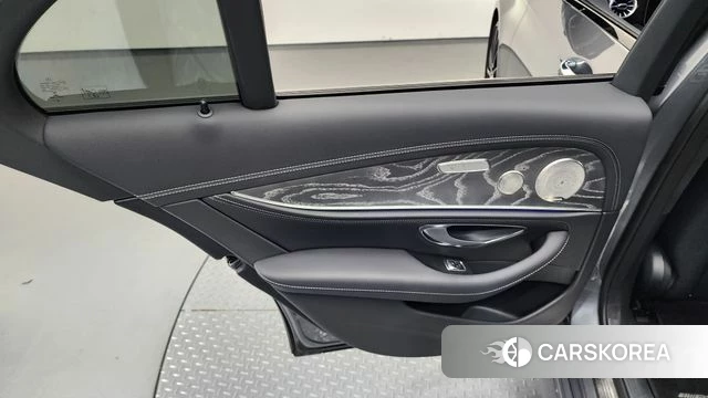 Mercedes-Benz E-Class W213 id 4623907 из Кореи 17
