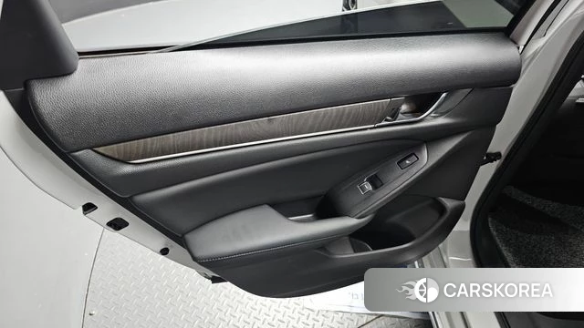 Honda Accord 10th Generation id 4592405 из Кореи 17