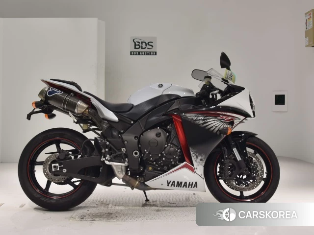 Проданный Yamaha YZF-R1 2015 из Японии
