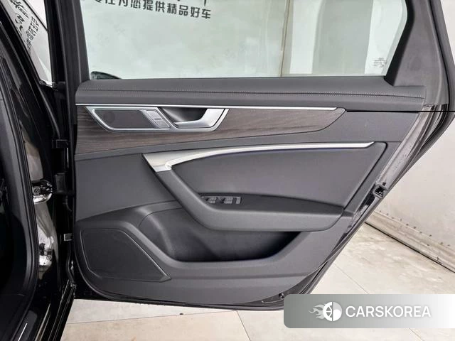 Audi A6L id 4366071 из Китая 17