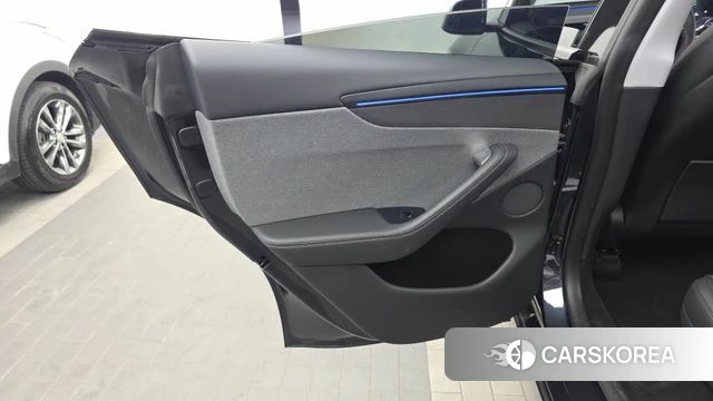 Tesla Model Y id 4778051 из Кореи 17