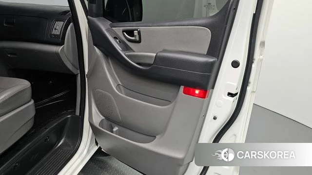 Hyundai The New Grand Starex id 4377467 из Кореи 17