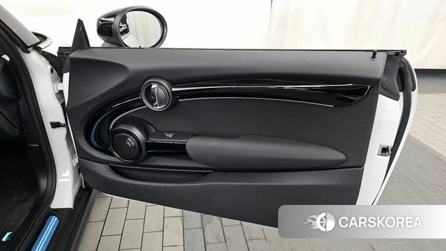 Mini Cooper S Convertible id 4533961 из Кореи 17