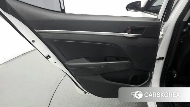 Hyundai The New Avante AD id 4331383 из Кореи 17