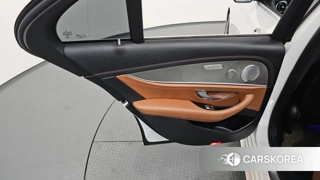 Mercedes-Benz E-Class W213 id 4384399 из Кореи 17