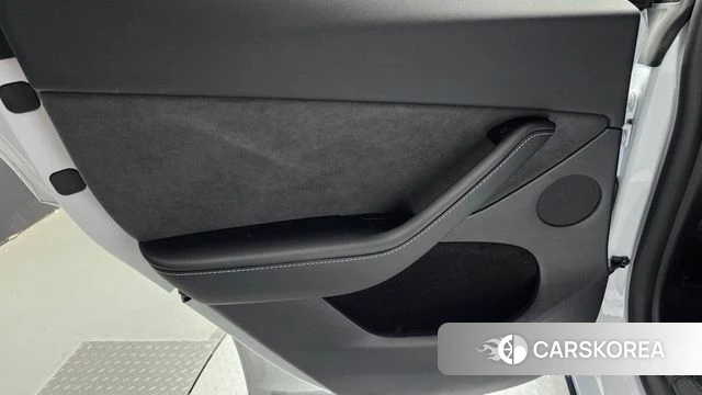 Tesla Model Y id 4493771 из Кореи 17