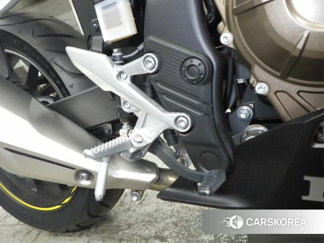 Проданный Honda CBR400R id 4199402 из Японии, фото 17