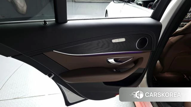 Mercedes-Benz E-Class W213 id 4395047 из Кореи 17