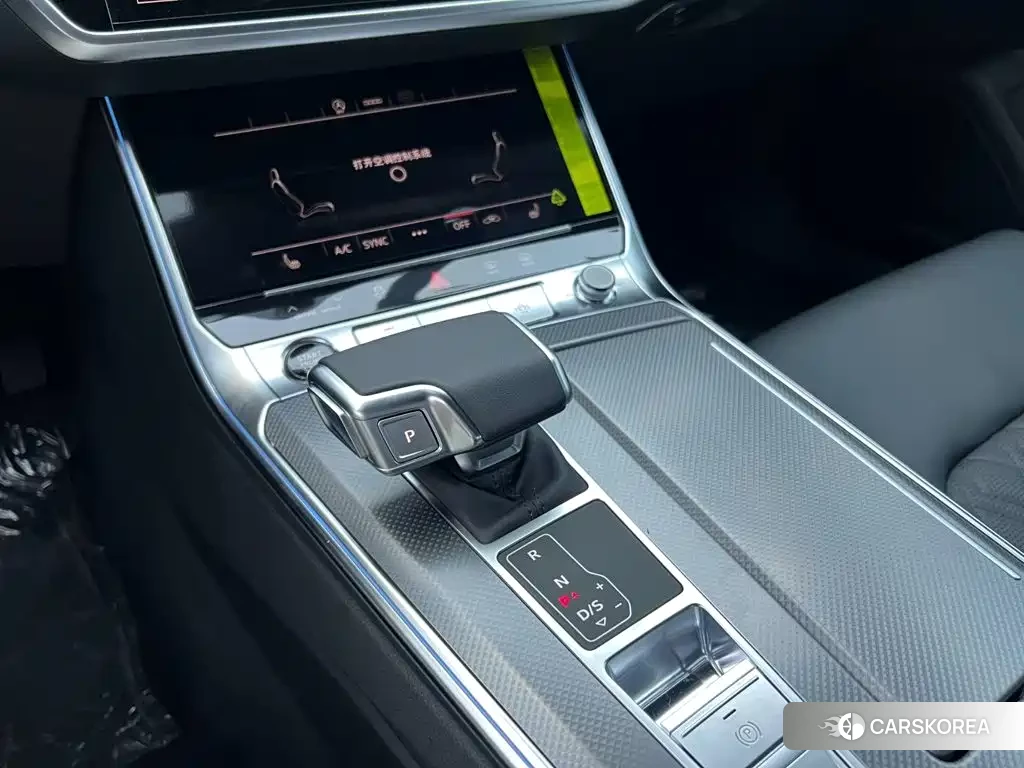 Audi A6L id 4559644 из Китая 17