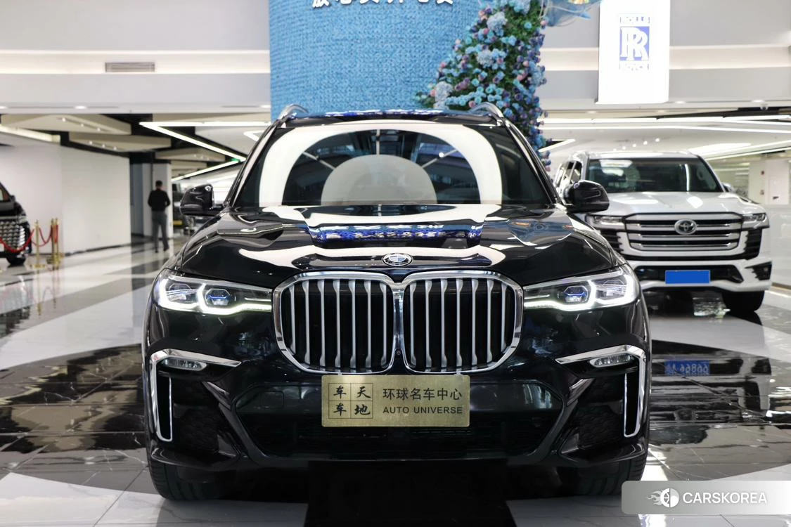 BMW X7 id 4498772 из Китая 17