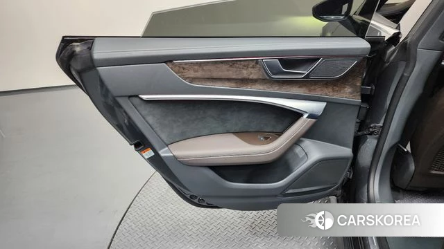Audi A7 (4K) id 4482286 из Кореи 17