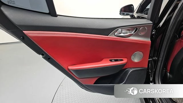 Kia Stinger id 4233037 из Кореи 17