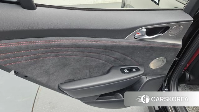 Kia Stinger Meister id 4603753 из Кореи 17