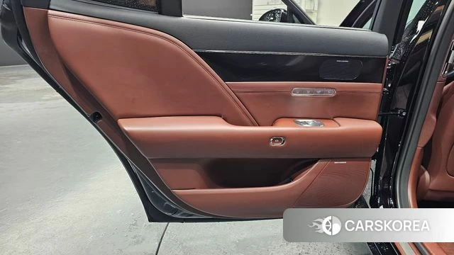 Genesis G90 (RS4) id 4608636 из Кореи 17