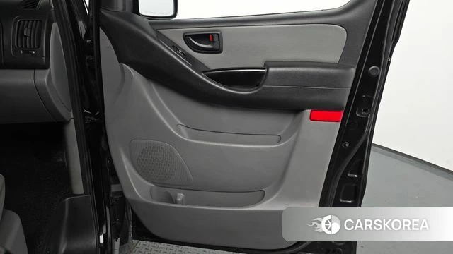 Hyundai The New Grand Starex id 4708417 из Кореи 17