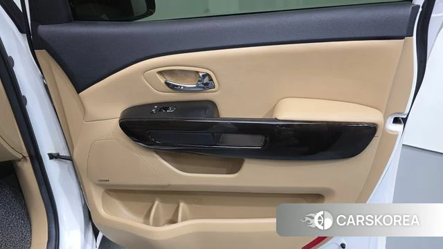 Kia The New Carnival id 4363487 из Кореи 17