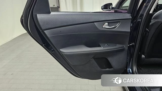 Kia Come New K3 id 4652089 из Кореи 17