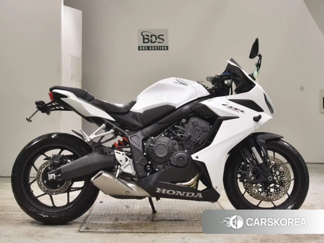 Проданный Honda CBR650R 2023 из Японии