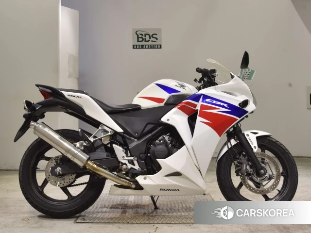 Проданный Honda CBR250R ABS 2013 из Японии, фото 2