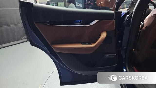 Maserati Levante id 4567289 из Кореи 17