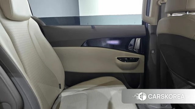 Kia Carnival 4th generation id 4525174 из Кореи 17