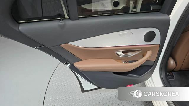 Mercedes-Benz E-Class W213 id 4196119 из Кореи 17