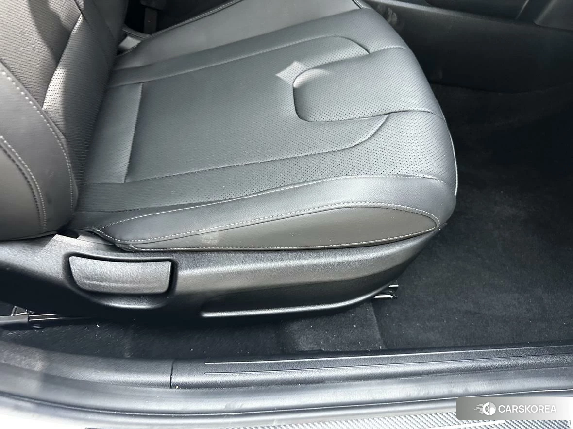 Hyundai Elantra id 4504878 из Китая 17