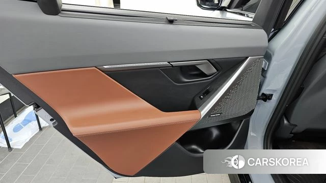 BMW 5 Series (G60) id 4185646 из Кореи 17