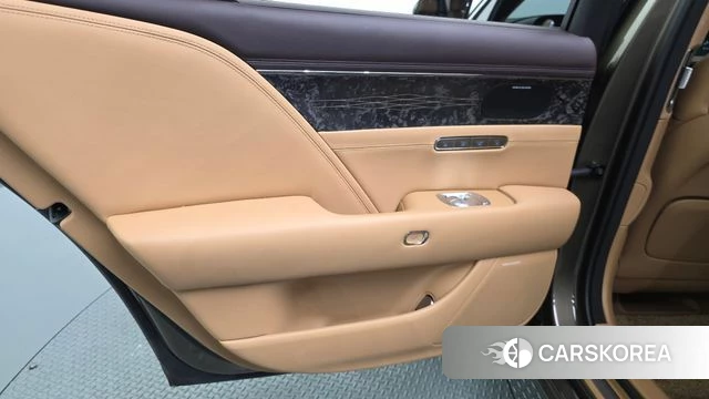 Genesis G90 (RS4) id 4671264 из Кореи 17