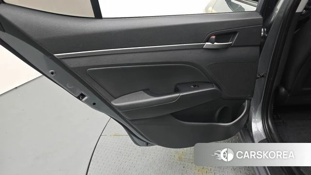 Hyundai Avante AD id 4203872 из Кореи 17