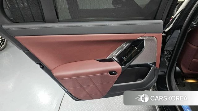 BMW 7 Series (G70) id 4279824 из Кореи 17