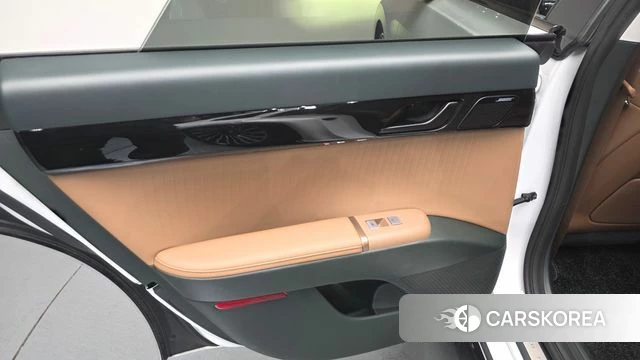 Hyundai Grandeur Hybrid (GN7) id 4349585 из Кореи 17