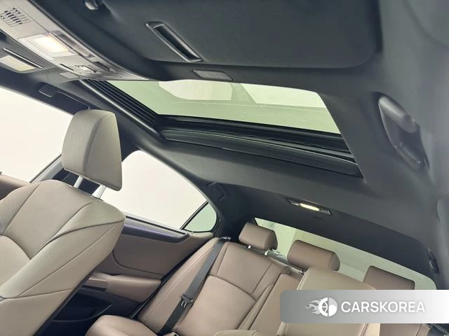 Lexus ES id 4367476 из Китая 17