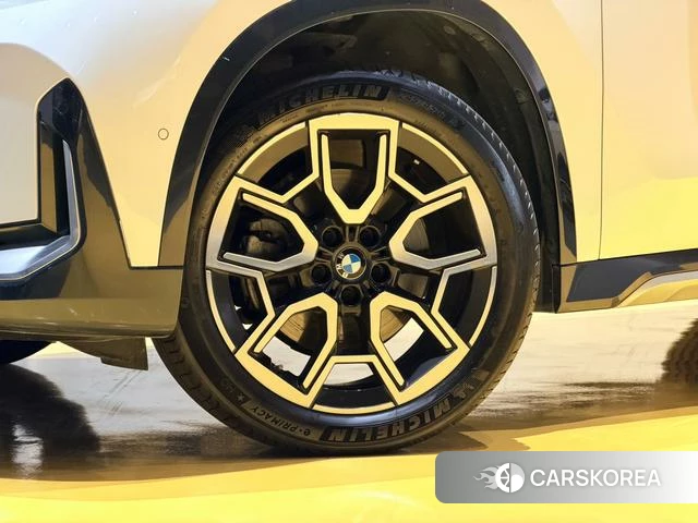 BMW X1 id 4359248 из Китая 17