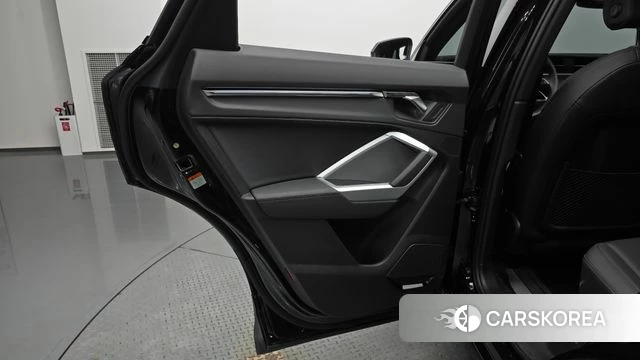 Audi Q3 (F3) id 4480074 из Кореи 17