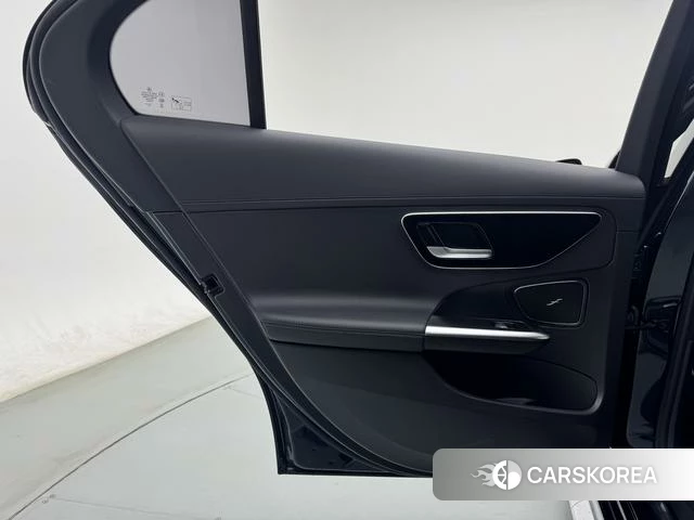 Mercedes-Benz Class C id 4290368 из Китая 17