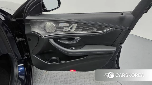 Mercedes-Benz E-Class W213 id 4721247 из Кореи 17