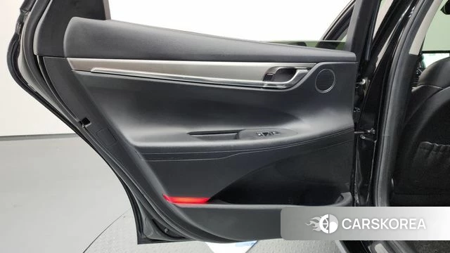 Hyundai The New Grandeur IG Hybrid id 4309257 из Кореи 17