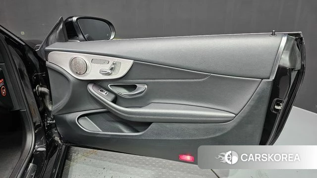 Mercedes-Benz C-Class W205 id 4637470 из Кореи 17