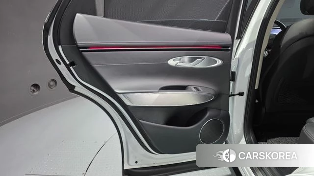 Genesis GV70 id 4493878 из Кореи 17