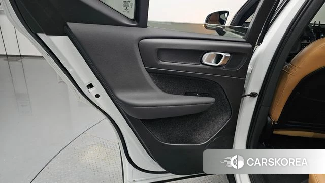 Volvo XC40 id 4726590 из Кореи 17