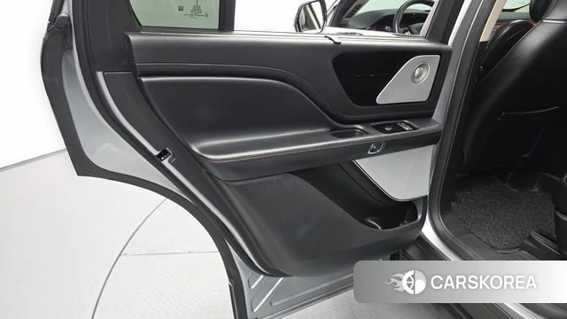Lincoln Aviator 2nd generation id 4586419 из Кореи 17