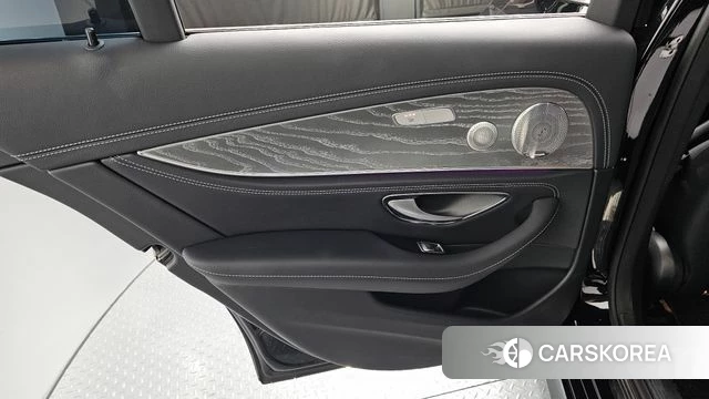 Mercedes-Benz E-Class W213 id 4585394 из Кореи 17