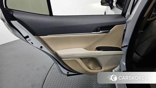 Toyota Camry (XV70) id 4432853 из Кореи 17