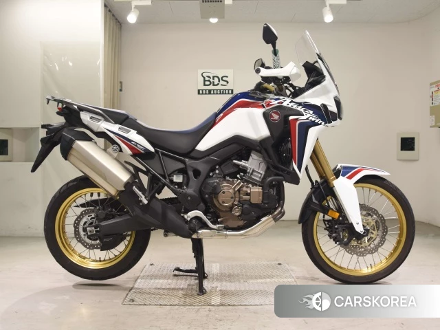 Проданный Honda CRF1000L AFRICA TWIN 2018 из Японии