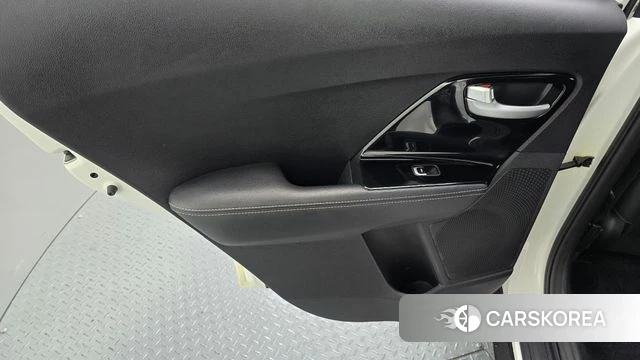 Kia Niro id 4873677 из Кореи 17
