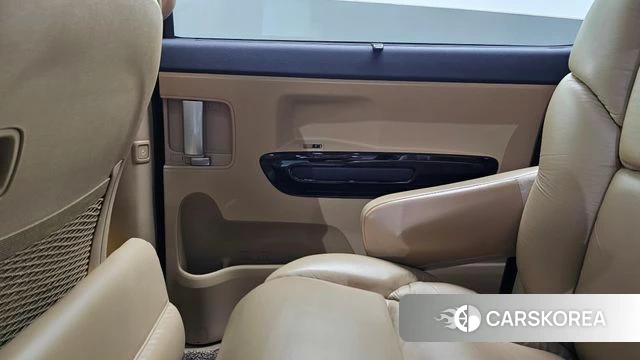 Kia The New Carnival id 4551938 из Кореи 17