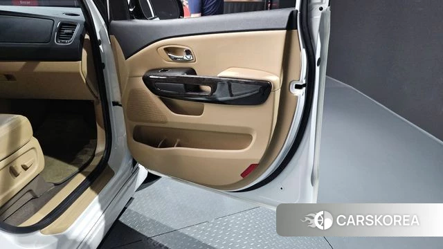 Kia The New Carnival id 4551359 из Кореи 17