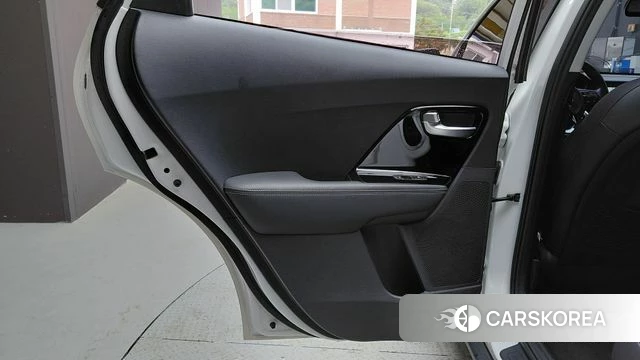 Kia The New Niro id 4562035 из Кореи 17
