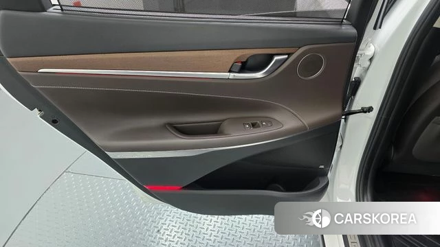 Hyundai Grandeur IG Hybrid id 4520650 из Кореи 17